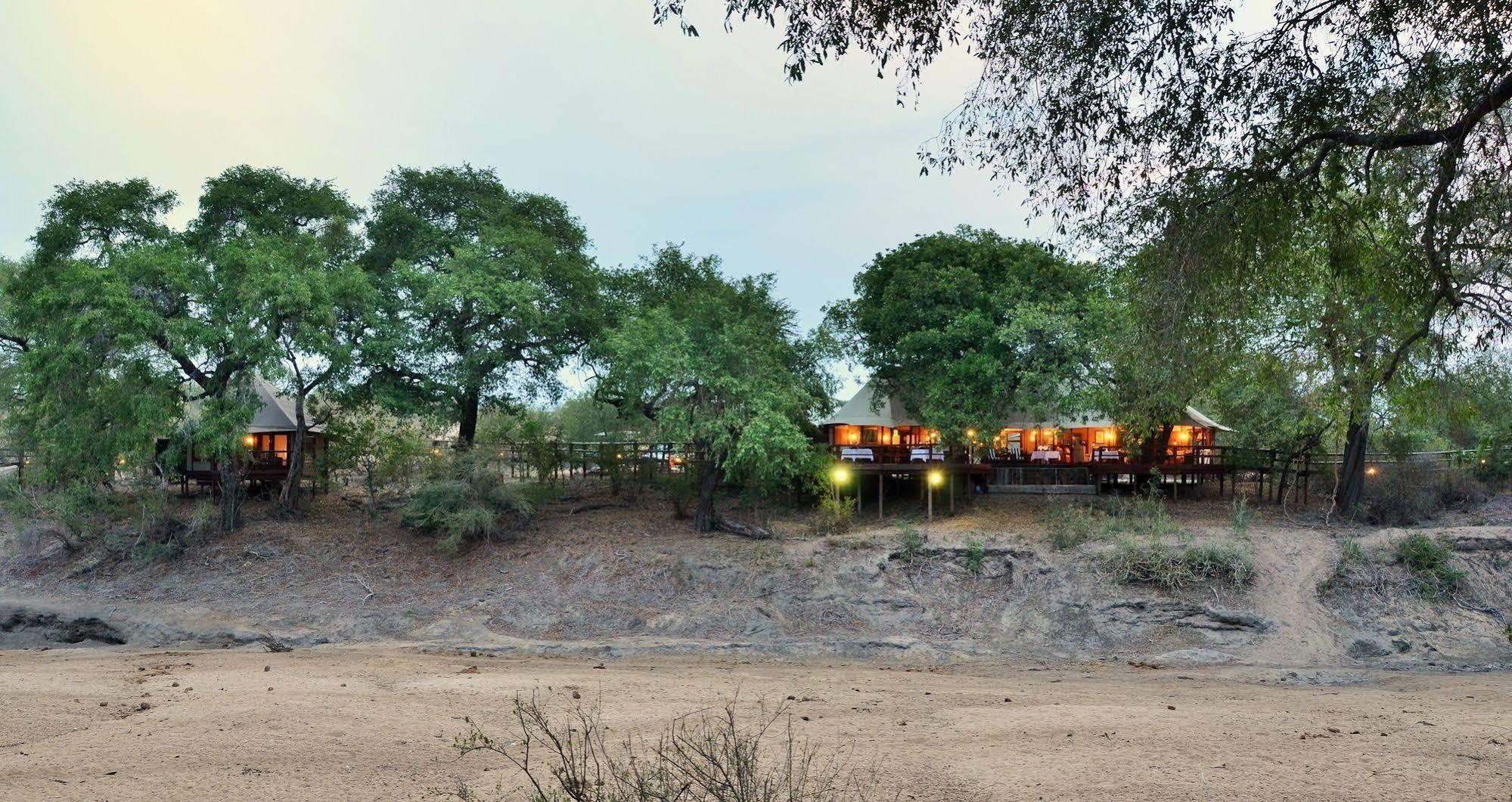 Hamiltons Tented Camp Mluwati Concession Екстериор снимка